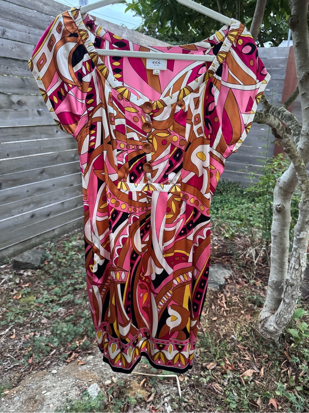 ECI New York Silk Dress size 8 US
side pockets, covered buttons, other details